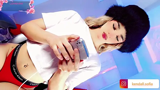 Sophiaa doll  online show from 04-24-26, 04:15