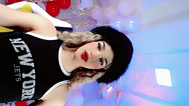 Sophiaa doll  online show from 04-26-26, 04:32