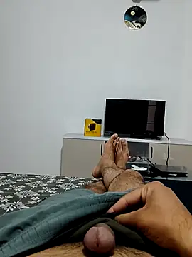 Snapshot of shybullggn chatting on 05-08-26, 12:21 shybullggn online show from 05-08-26, 12:21