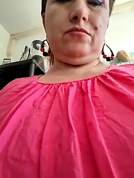 Snapshot of kloe_Jack chatting on 03-09-26, 02:21 kloe Jack online show from 03-09-26, 02:21