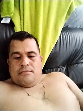 Snapshot of masacre38 chatting on 03-15-26, 07:20 masacre38 online show from 03-15-26, 07:20