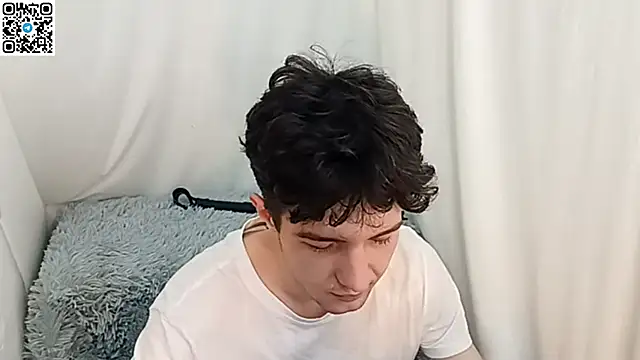  ZaneX online show from 04-08-26, 07:36