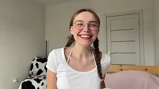 Lolatatee online show from 03-20-26, 07:46