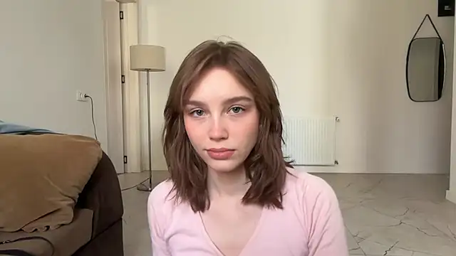 Lolatatee online show from 04-28-26, 06:51