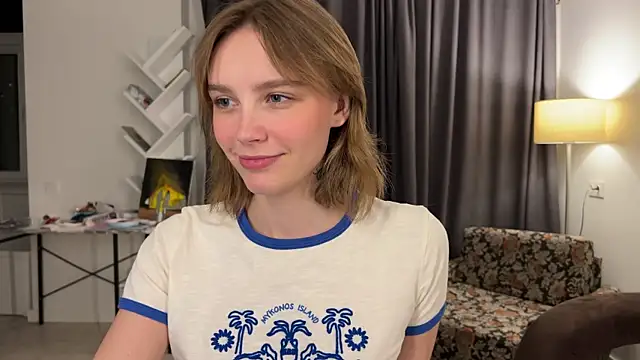 Lolatatee online show from 05-17-26, 05:20