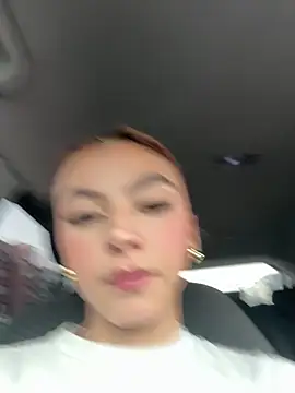   Nahomy online show from 04-25-26, 04:15