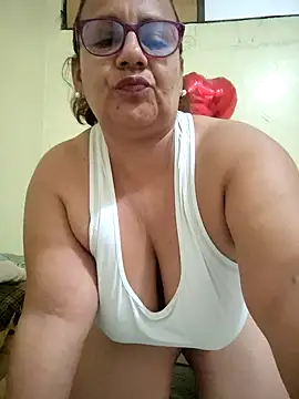 Roxy 77 online show from 03-04-26, 02:39