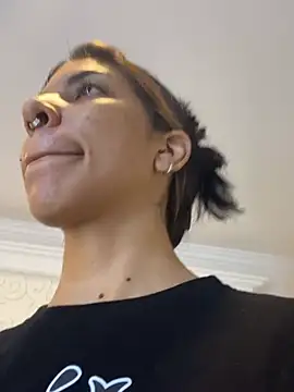 VioletaHills  online show from 04-16-26, 12:17