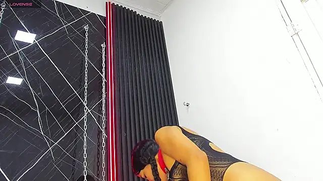 Megan Duskk online show from 04-05-26, 03:09