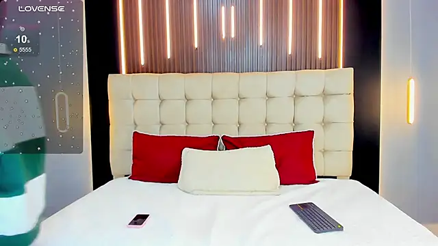 Zoee cute  online show from 03-05-26, 01:18