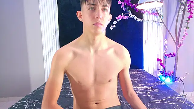 Danteandviolete cr online show from 04-26-26, 11:30