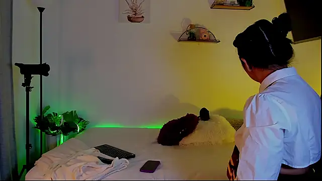 Snapshot of AlaiaRogers chatting on 03-13-26, 10:33 AlaiaRogers online show from 03-13-26, 10:33