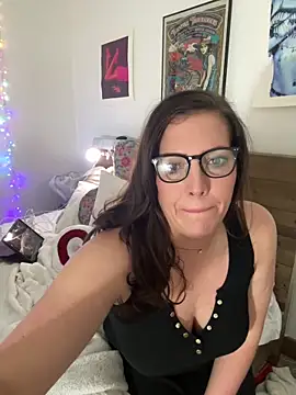 hollyharmd online show from 04-07-26, 02:45