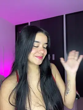 Snapshot of Sophia_Wy chatting on 03-08-26, 02:04 Sophia Wy online show from 03-08-26, 02:04