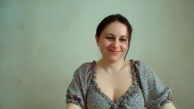 Snapshot of Inessa_beauty chatting on 05-04-26, 12:01 Inessa beauty online show from 05-04-26, 12:01