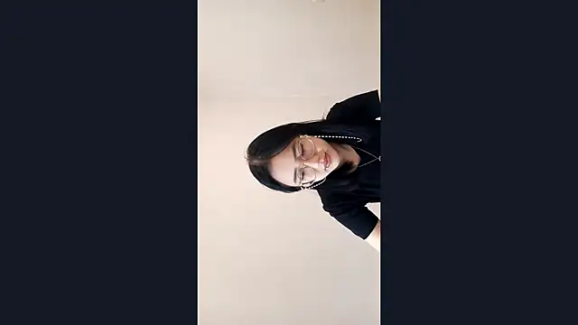 SolvedGlobe online show from 04-21-26, 01:06