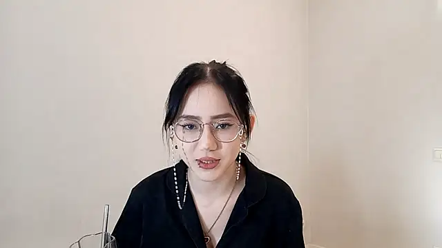 SolvedGlobe online show from 04-23-26, 01:24