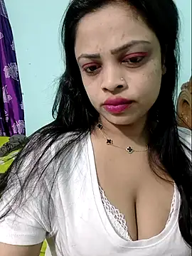 Beauty-3 online show from 04-24-26, 11:40