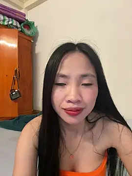 Snapshot of MIABCDZ chatting on 05-20-26, 01:56 MIABCDZ online show from 05-20-26, 01:56