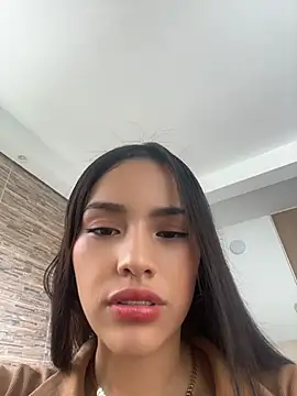 Mia-villalobos online show from 05-28-26, 02:03