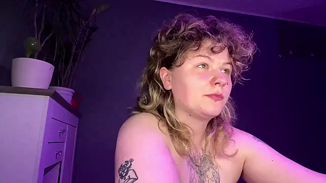 YoungAlina online show from 07-13-26, 10:34