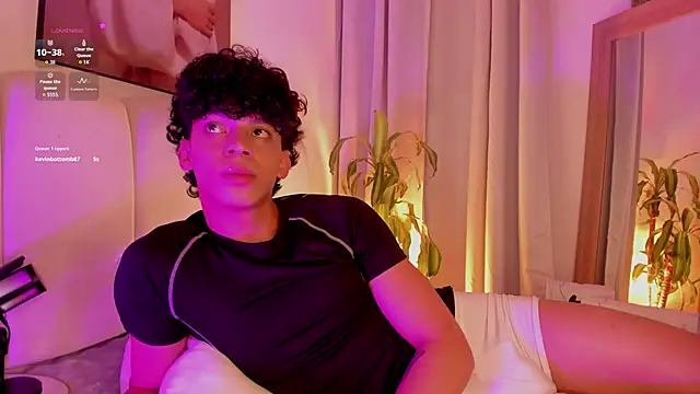 TaylerWhitelll online show from 03-04-26, 01:55