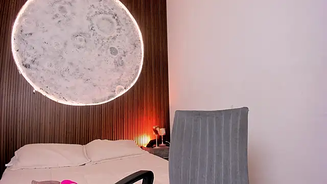 AdharaCruzz  online show from 04-23-26, 09:28