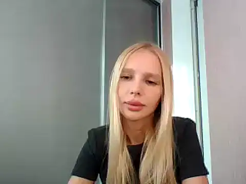 Milieva11 online show from 03-08-26, 12:42