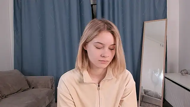 ChelseyLorick online show from 03-08-26, 06:44