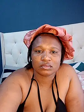 Cuddle Zee online show from 03-11-26, 01:39