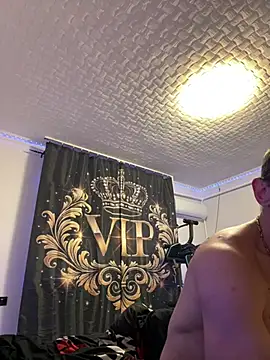 Hugo1993 online show from 07-15-26, 04:12