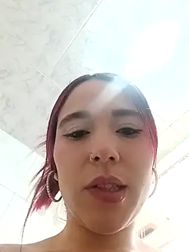 LavaGirl07 online show from 03-10-26, 05:40