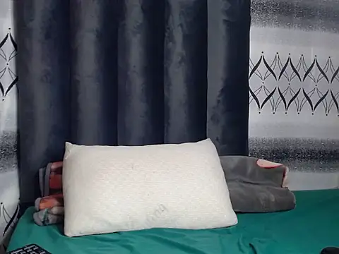 Kinky-Nicky04 online show from 05-18-26, 03:51