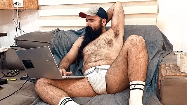 Barba Negra Fumador online show from 06-24-26, 03:55
