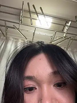 hot soft22 online show from 04-23-26, 03:36