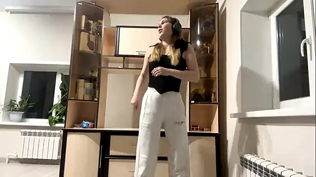 JoanieMochel online show from 03-07-26, 03:53