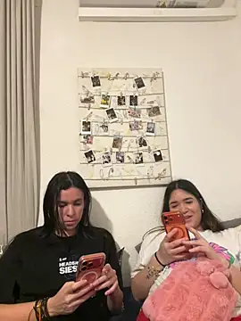 Snapshot of Genblan chatting on 03-25-26, 08:59 Genblan online show from 03-25-26, 08:59