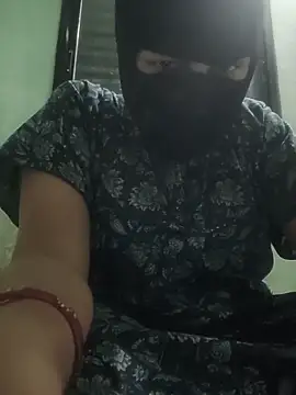 Tamillaxmi12 online show from 04-18-26, 03:27