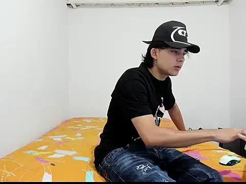 monky 0002 online show from 05-03-26, 02:45