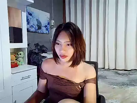 Snapshot of badlexi09 chatting on 06-13-26, 04:38 badlexi09 online show from 06-13-26, 04:38