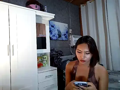 Snapshot of badlexi09 chatting on 06-15-26, 07:21 badlexi09 online show from 06-15-26, 07:21