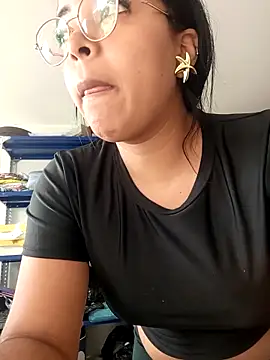 Babyfull lips online show from 03-20-26, 07:19