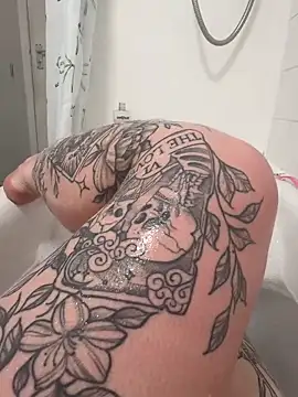 BeeMay22 online show from 04-18-26, 08:20