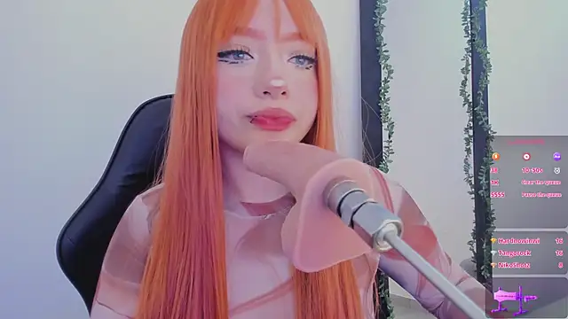 Snapshot of Kloeraize chatting on 05-16-26, 06:43 Kloeraize online show from 05-16-26, 06:43