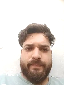 Snapshot of areee214 chatting on 06-11-26, 10:24 areee214 online show from 06-11-26, 10:24