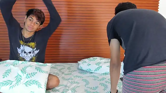 peakk twiinns online show from 04-25-26, 11:46