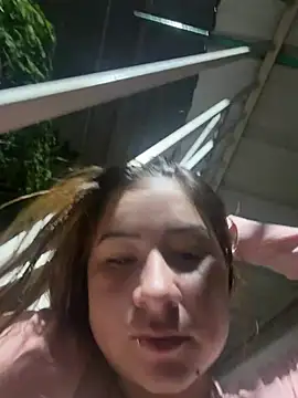 Zoe Luxxe  online show from 04-27-26, 01:47