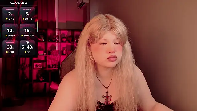 LilithNlsn online show from 06-07-26, 10:19