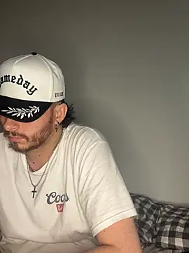 TallHungandCloudy69 online show from 04-11-26, 08:24