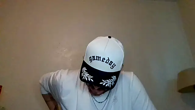 TallHungandCloudy69 online show from 04-12-26, 10:37